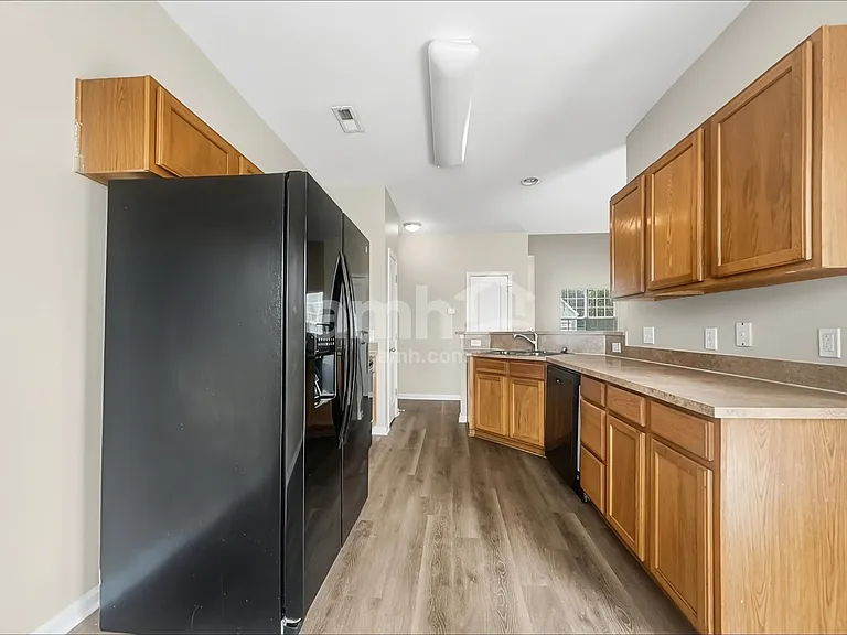 578 English Oak Cir — Photo 3