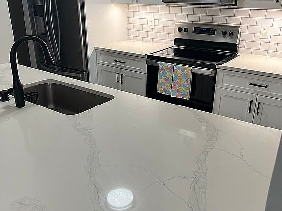 4th image of 2808 Morgan Dr
