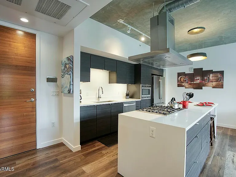 100 W Portland St #306 — Photo 5