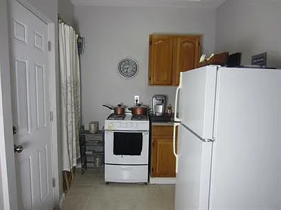 2414 Saint Paul — Photo 3