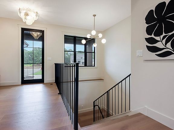 3rd image of 6622 Aries Court