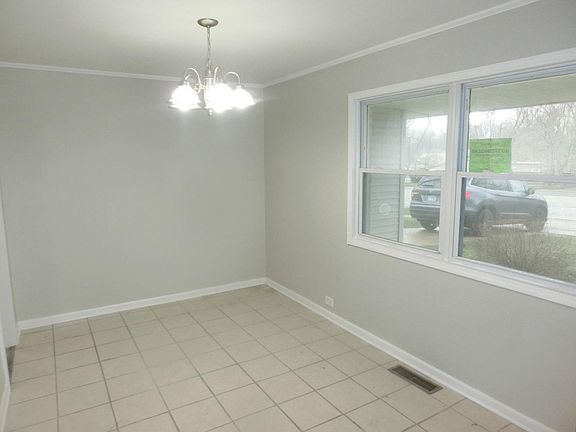 4th image of 368 Sauk Trl