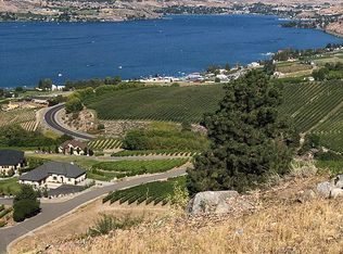 128 La Collina Ln, Chelan, WA 98816