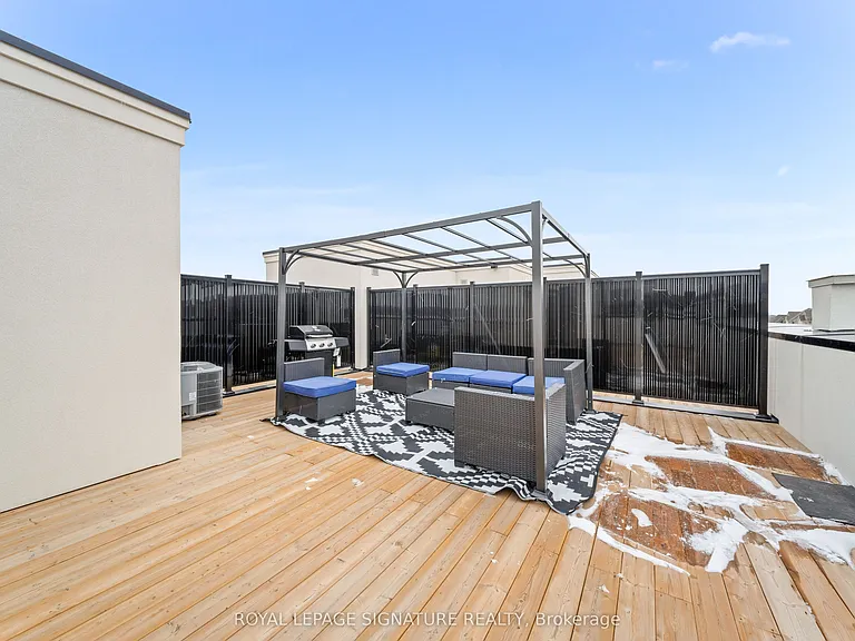 429 Dougall Ave — Photo 31