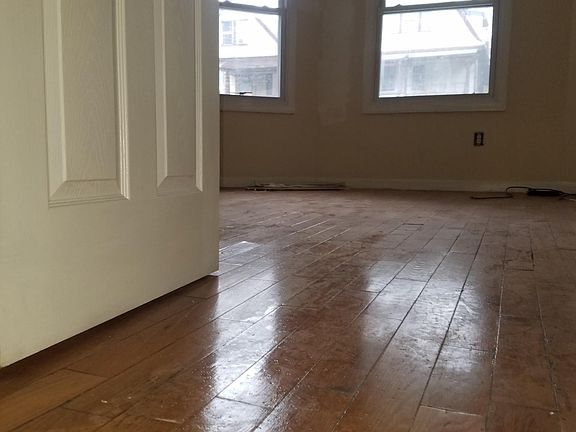 3rd image of 226 S Burnett St #1