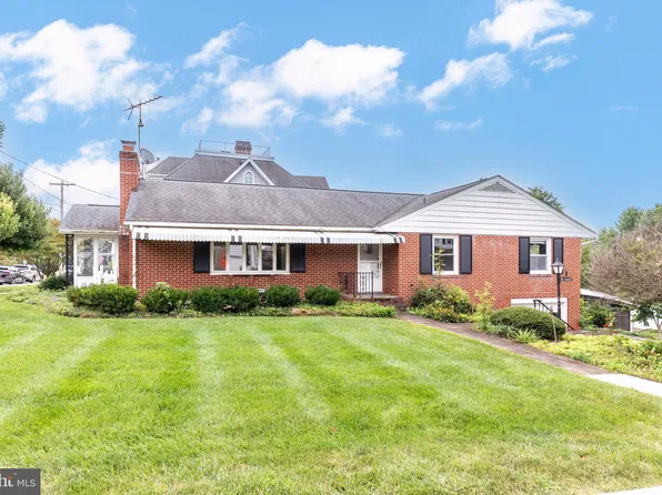 101 Blue Ridge Ave, New Windsor, MD 21776