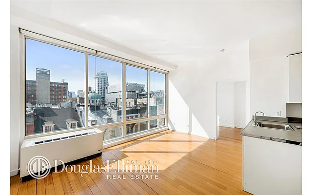 Rented by Douglas Elliman | media 14