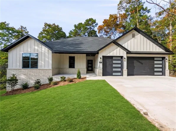 9 Winters Ln, Bella Vista, AR 72714