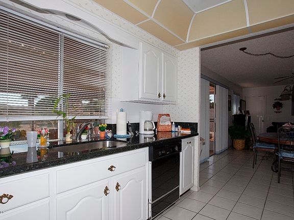 5th image of 10433 W Burns Dr