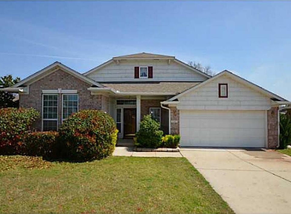 1st image of 2509 Black Oaks Cir