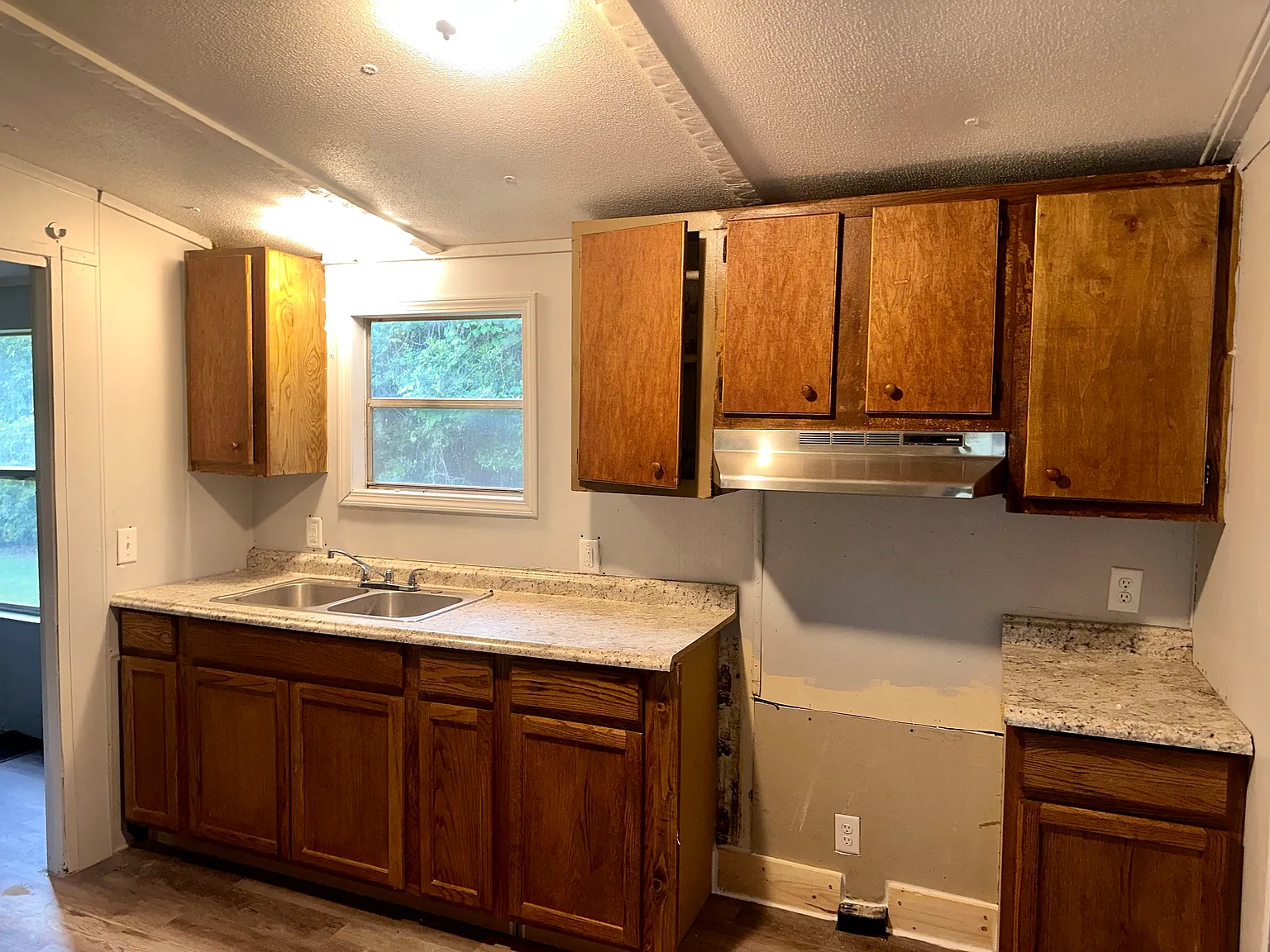 4 bed, 1248 sqft, $1,100 — Photo 4