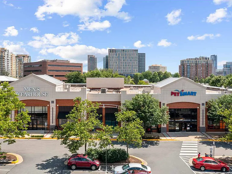The Springs At Reston — Photo 20