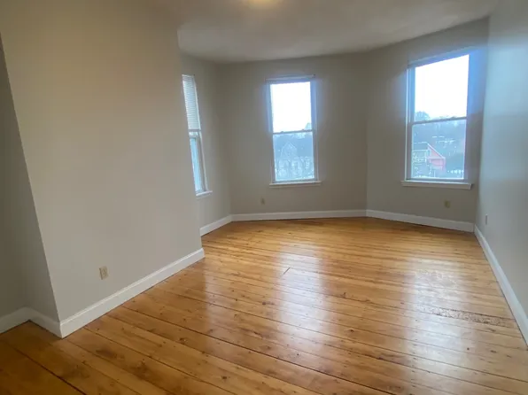 10 Belmont St #8, Watertown, MA 02472