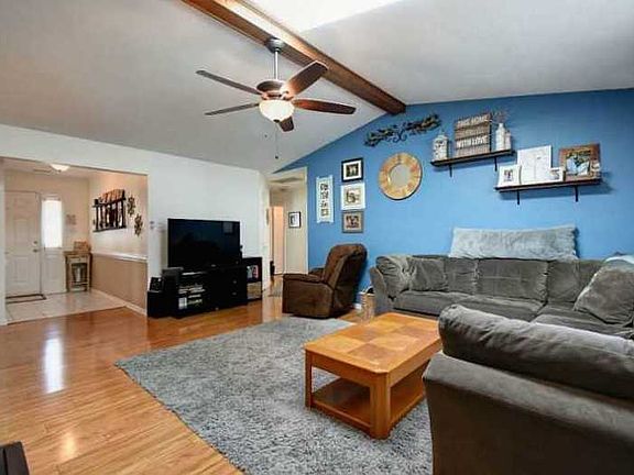 5th image of 1637 Flammarion Dr