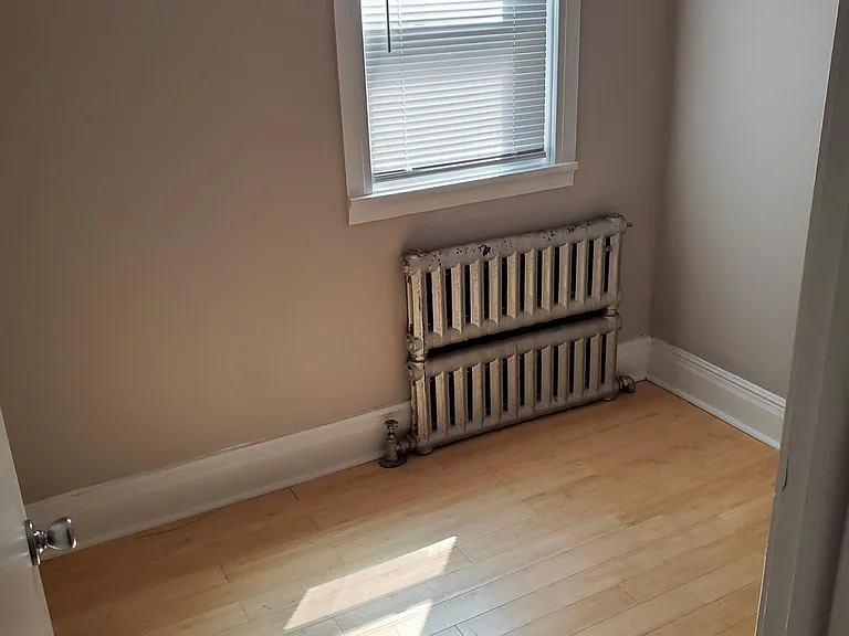 507 Oxford St #1 — Photo 12