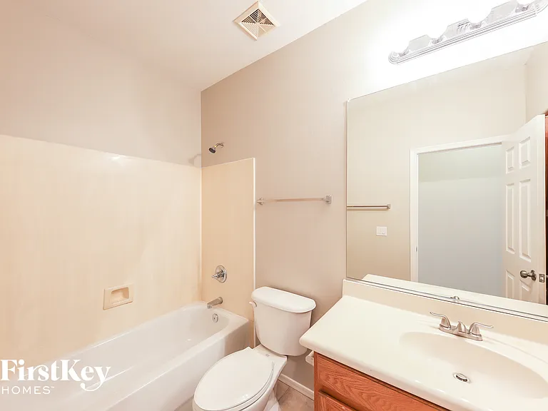 7157 W Kings Ave — Photo 13