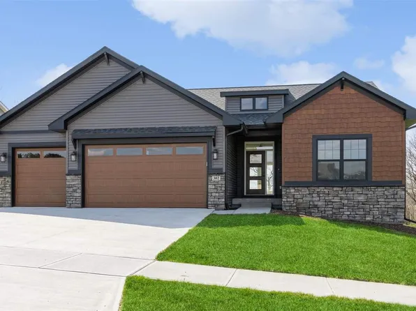 302 Sedona St, Iowa City, IA 52246