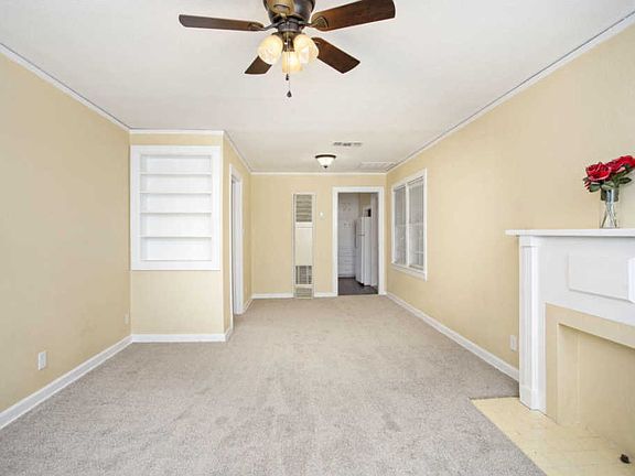 2nd image of 1304 Hillcrest St