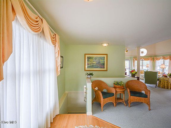 5th image of 6 Westlake Pointe Drive