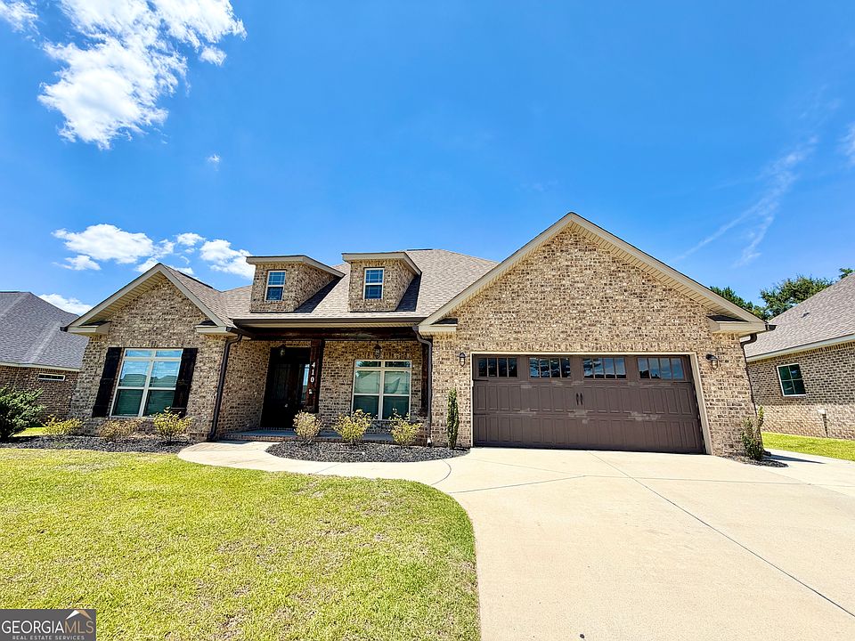 1st image of 410 Hawks Nest Dr