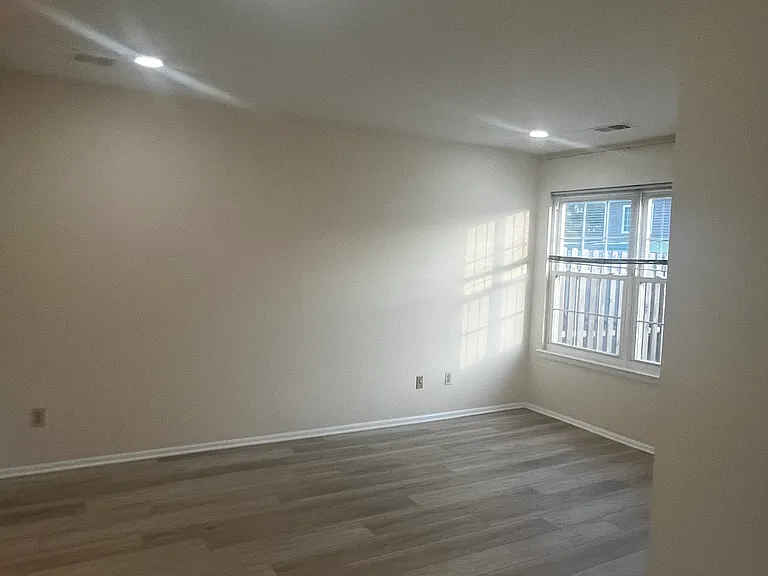 60 Sagamore Ave S #60 — Photo 24