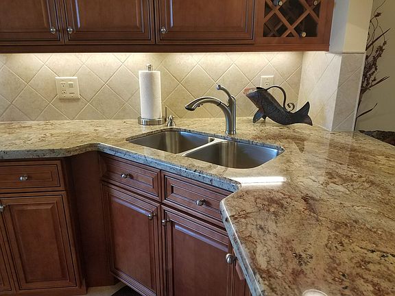 5th image of 23279 Barwood Ln Unit 306