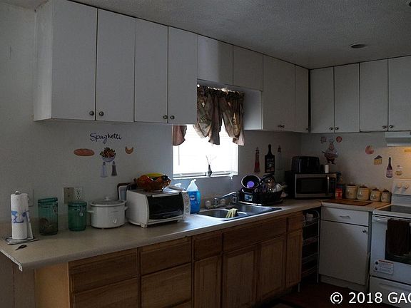 3rd image of 21491 NE 38th Pl