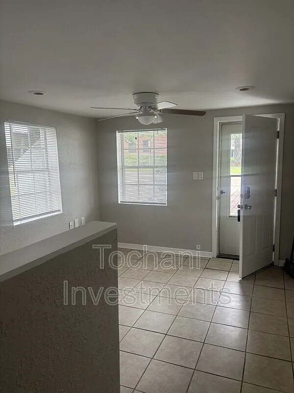 1 bed, 1.0 bath, 500 sqft, $840 — Photo 1