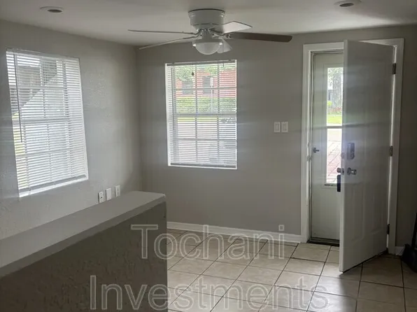 1002 Avenue E APT 1, Haines City, FL 33844