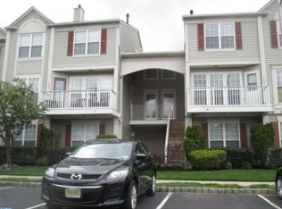 231 Rosebay Ct, Delran, NJ 08075