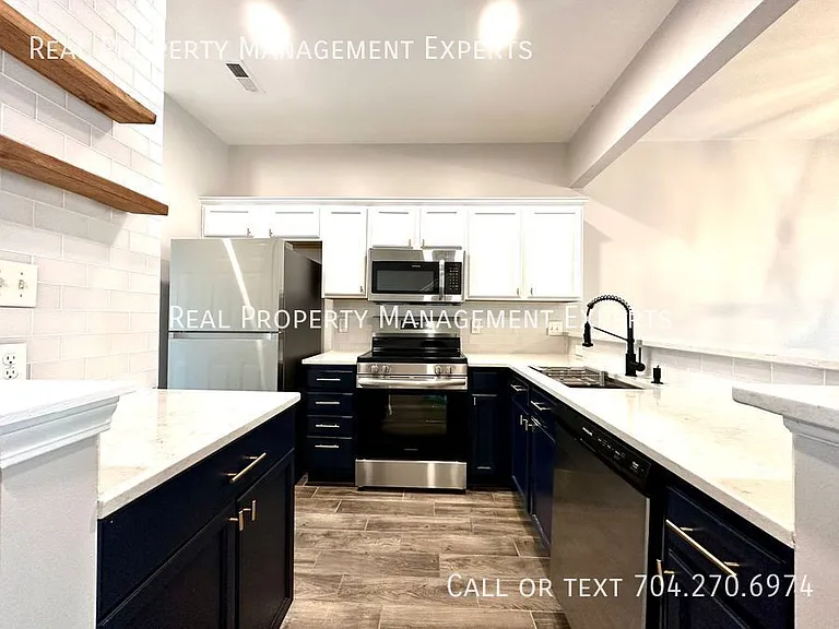 1318 Anthem Ct — Photo 6