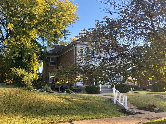 3rd image of 5727 Bartmer Ave