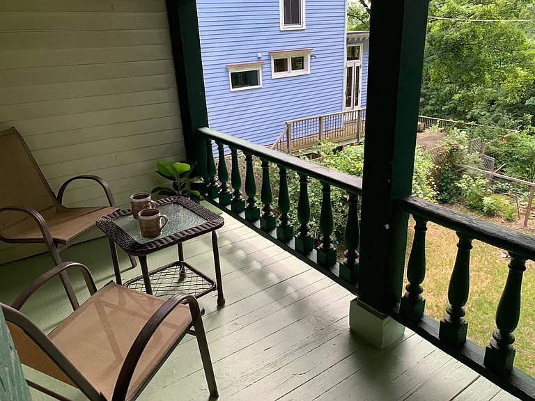 216 University Ave — Photo 31