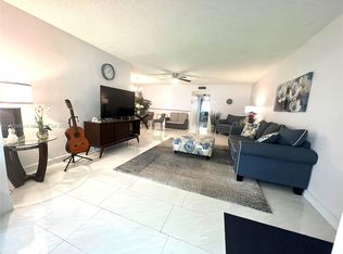 1180 S Drive Cir APT C, Delray Beach, FL 33445