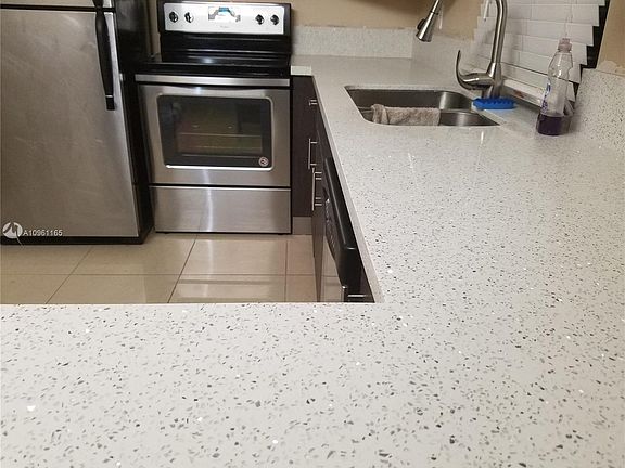 4th image of 4210 NW 21st St APT 124