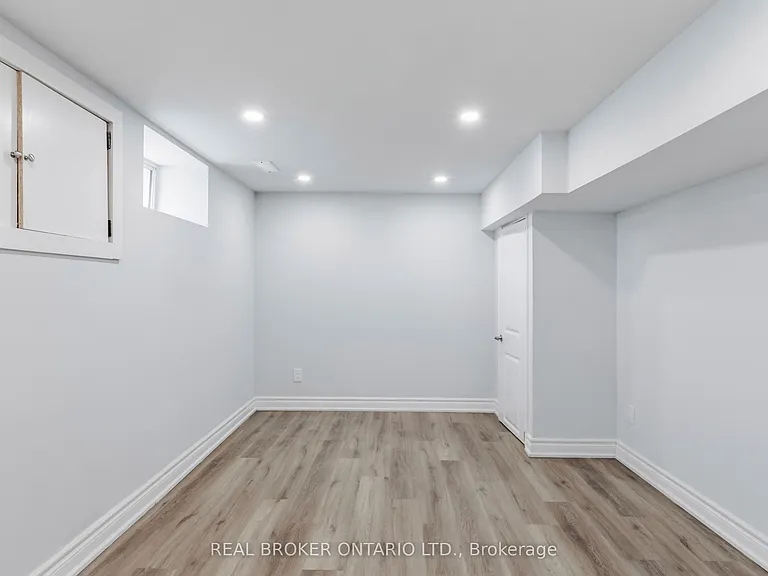 134 Celina St #1 — Photo 18