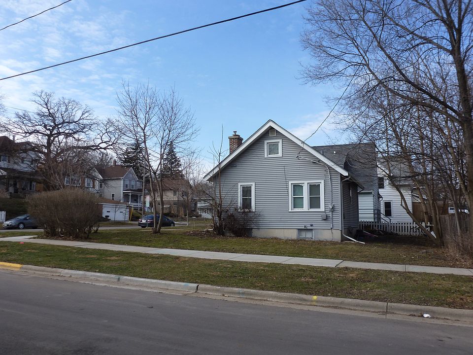 2nd image of 1402 Chandler St