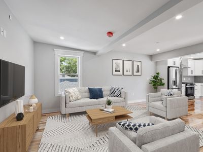 67 Essex St #2, Salem, MA, 01970