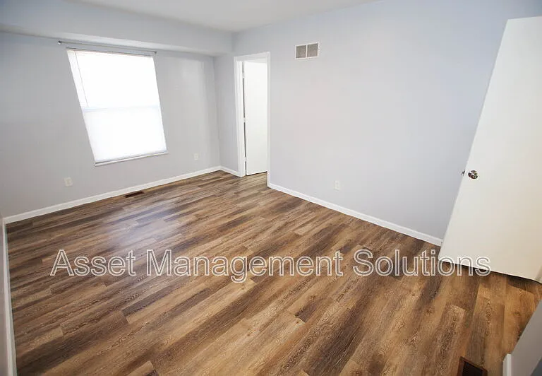1 Oak Point Dr — Photo 8