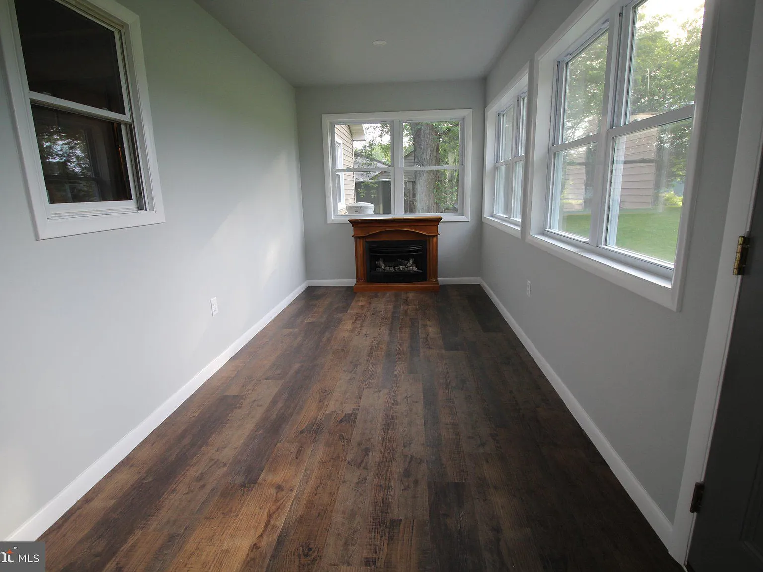 2 bed, 1.5 bath, 1120 sqft, $1,850 — Photo 4