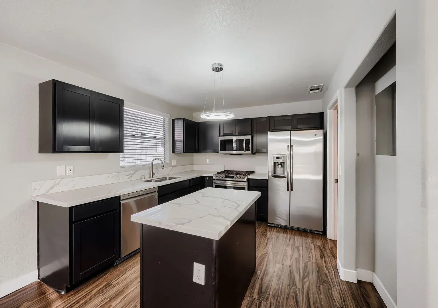 Spacious 4-Bed Home | NO HOA — Photo 4
