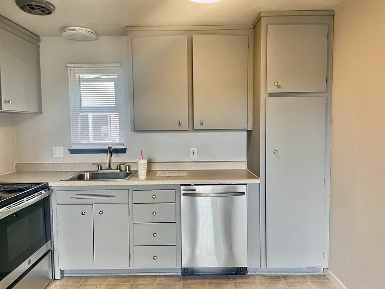 1215 Queen Anne Ave N #1 — Photo 4