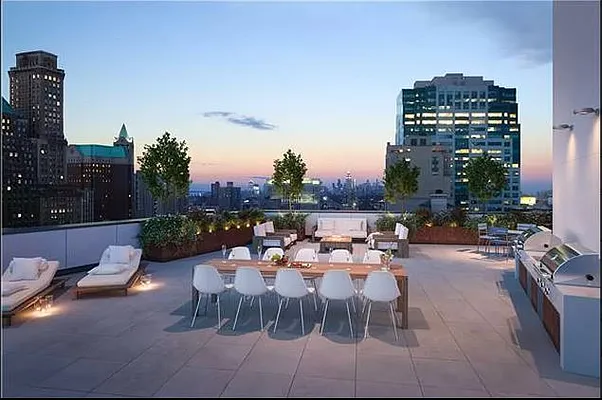 Rented by Corcoran | media 21