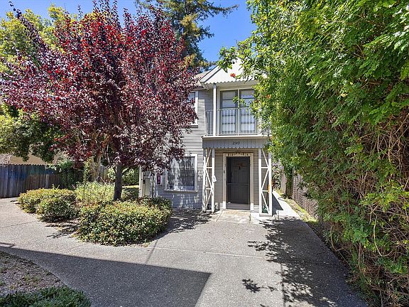 3rd image of 2149 Santa Clara Ave APT F