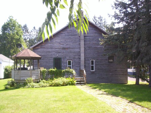 25 Martha St, Ellicottville, NY 14731