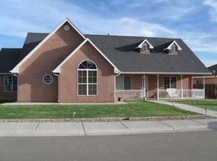 100 Garden Cir, Bloomfield, NM 87413
