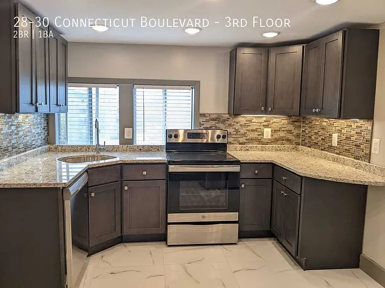 28-30 Connecticut Blvd #3 — Photo 10