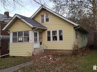 925 45th St, Rock Island, IL