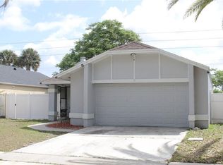 425 Blue Jacket Ln, Orlando, FL 32825