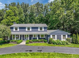4044 Lincoln Rd, Bloomfield Hills, MI 48301